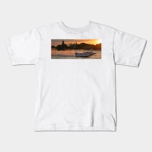 Power Boats on Oulton Broad Kids T-Shirt
